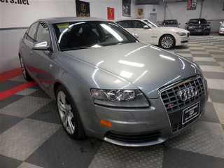 Illustration for article titled Why Buy A Ford Taurus When This Ridiculous V10 Audi S6 Is Way Less?